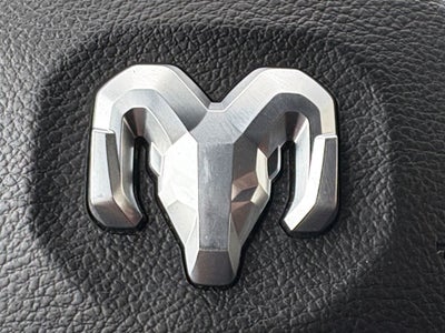 2022 RAM 1500 Tradesman Crew Cab 4x4 5'7' Box