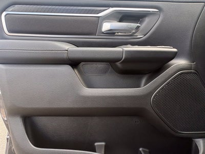 2027 RAM Ram 1500 RAM 1500 EXPRESS CREW CAB 4X4 5'7' BOX