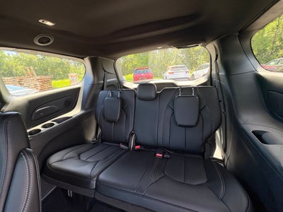 2027 Chrysler Pacifica PACIFICA SELECT