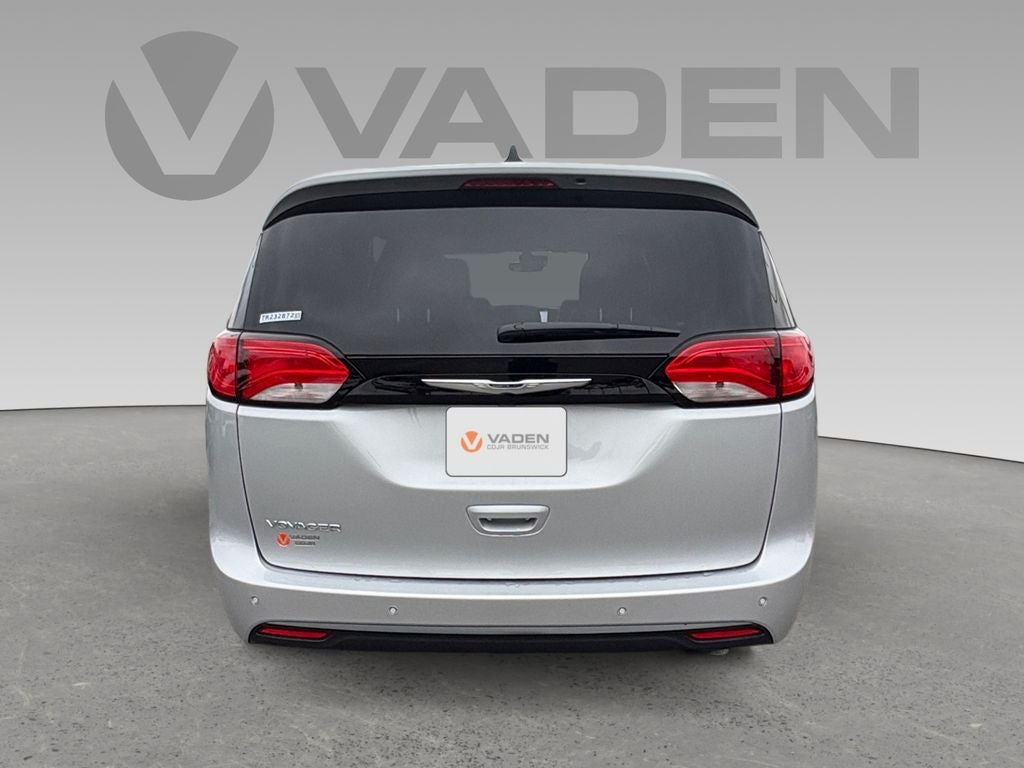 2026 Chrysler Voyager VOYAGER LX