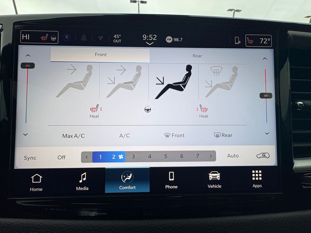 2026 Chrysler Voyager VOYAGER LX