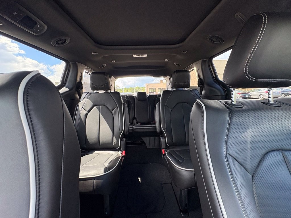 2027 Chrysler Pacifica PACIFICA LIMITED