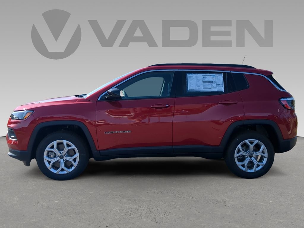 2025 Jeep Compass COMPASS LATITUDE 4X4