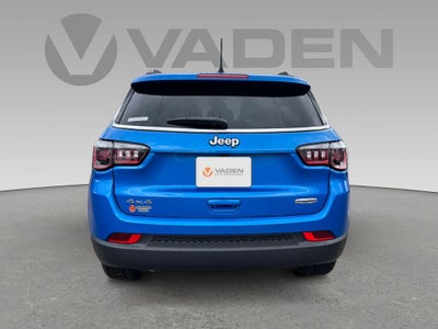 2025 Jeep Compass COMPASS LATITUDE 4X4