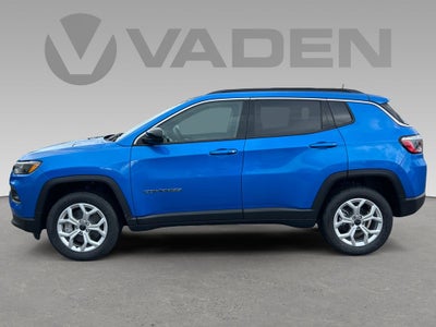 2025 Jeep Compass COMPASS LATITUDE 4X4