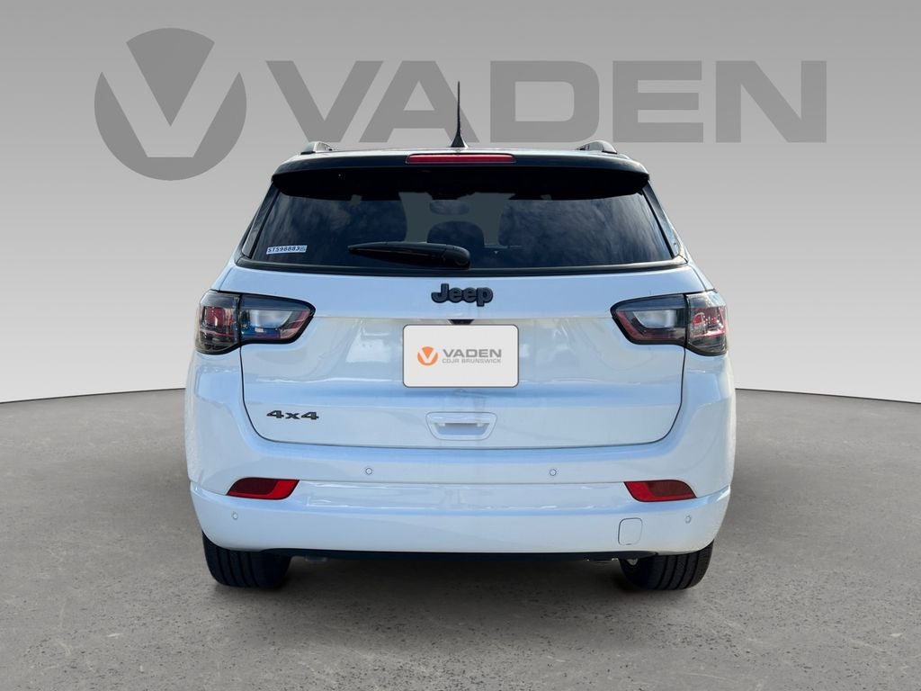 2025 Jeep Compass COMPASS LIMITED 4X4