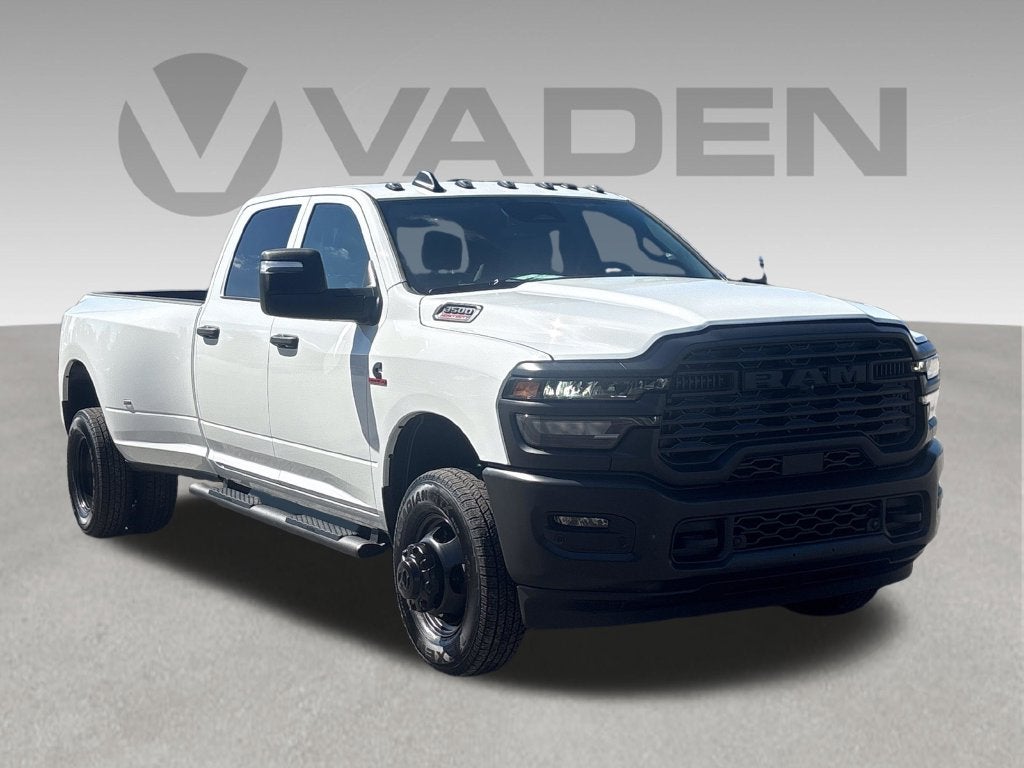 2027 RAM Ram 3500 RAM 3500 TRADESMAN CREW CAB 4X4 8' BOX