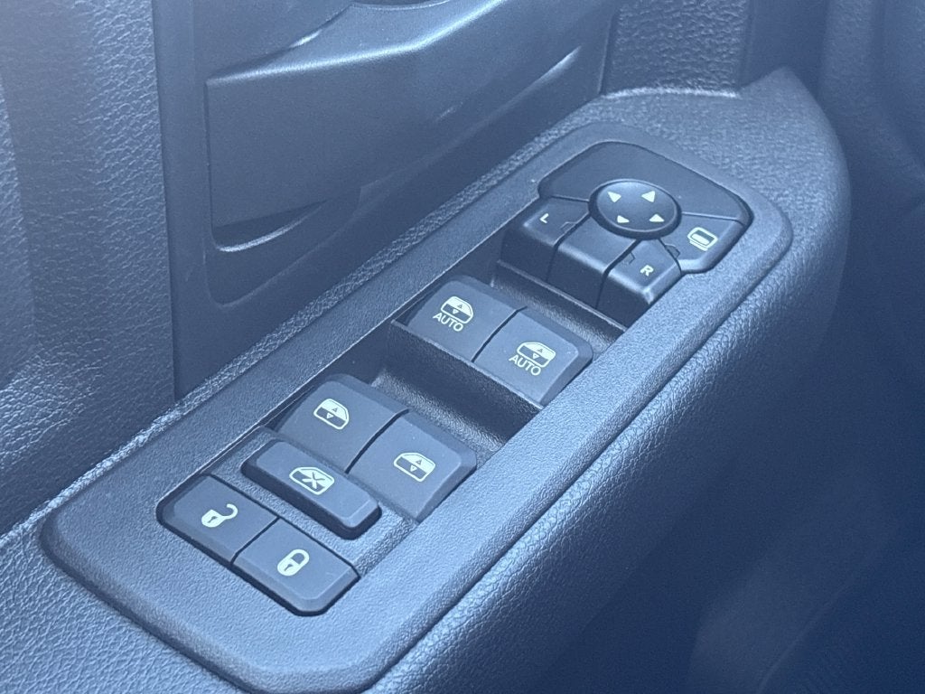 2027 RAM Ram 3500 RAM 3500 TRADESMAN CREW CAB 4X4 8' BOX