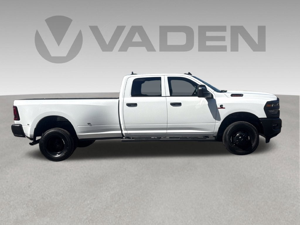 2027 RAM Ram 3500 RAM 3500 TRADESMAN CREW CAB 4X4 8' BOX