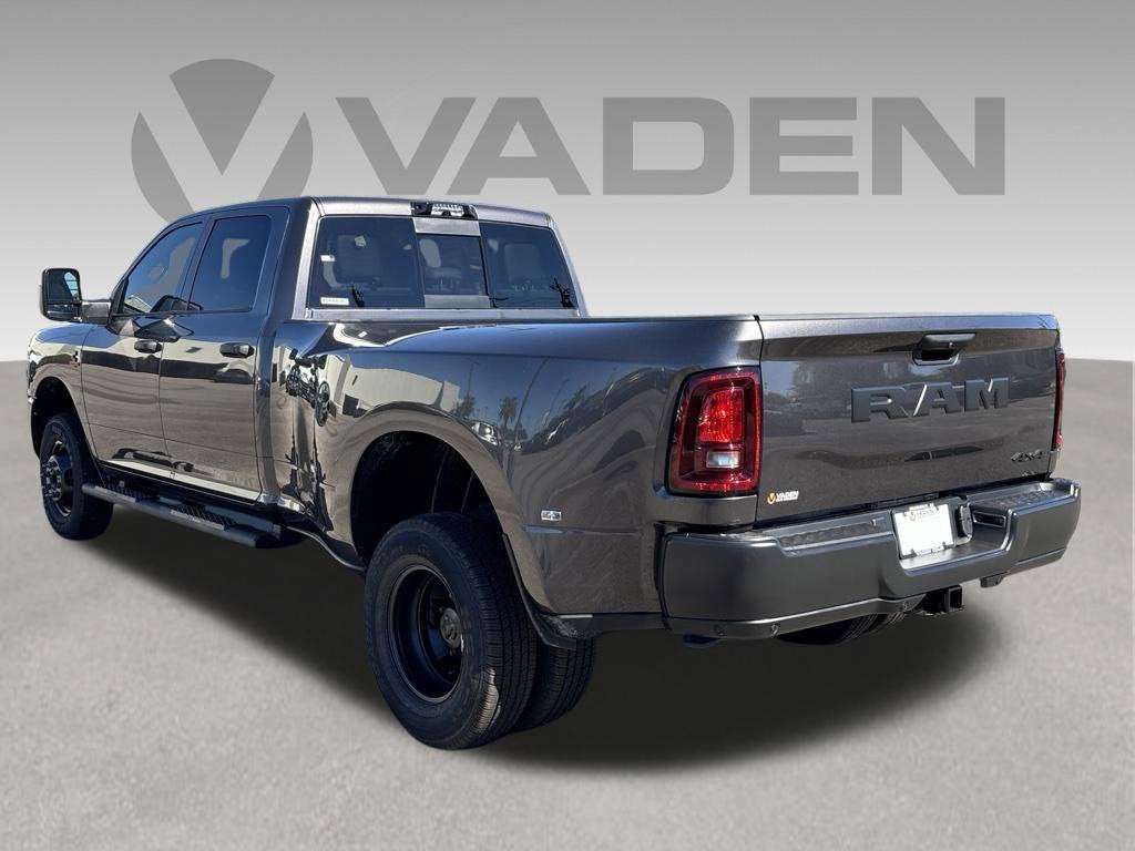 2027 RAM Ram 3500 RAM 3500 TRADESMAN CREW CAB 4X4 8' BOX