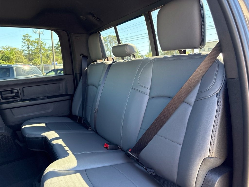 2027 RAM Ram 3500 RAM 3500 TRADESMAN CREW CAB 4X4 8' BOX