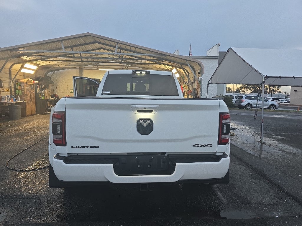 2024 RAM 3500 Limited Mega Cab 4x4 6'4' Box
