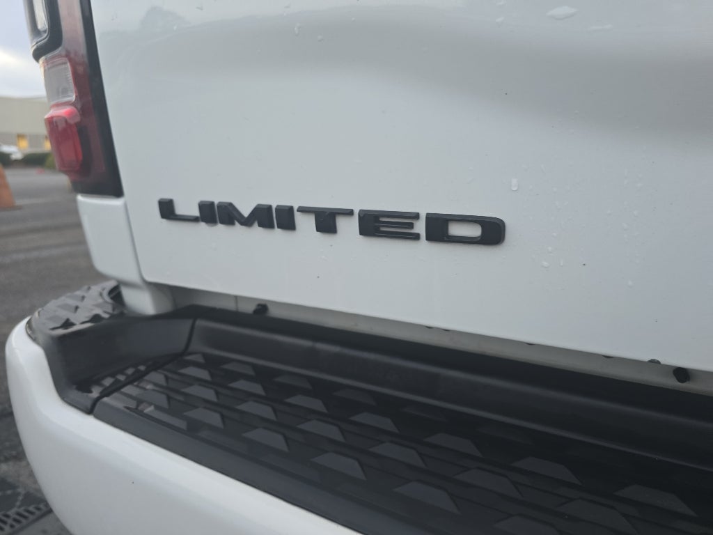 2024 RAM 3500 Limited Mega Cab 4x4 6'4' Box