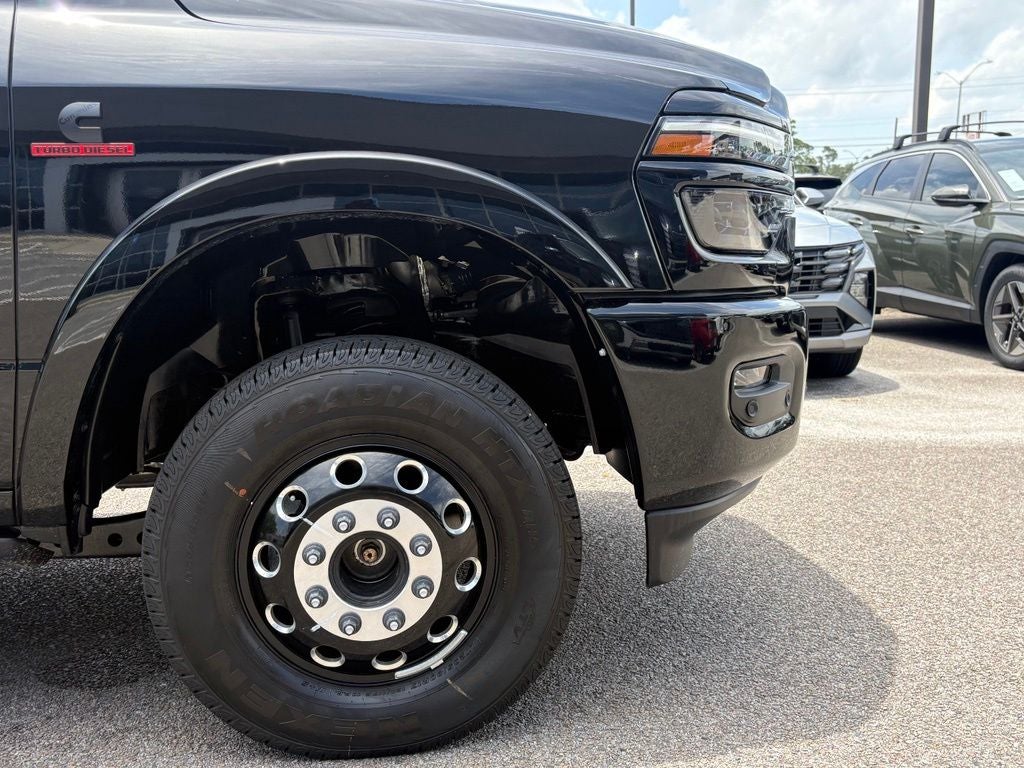 2026 RAM Ram 3500 RAM 3500 LIMITED MEGA CAB 4X4 6'4' BOX