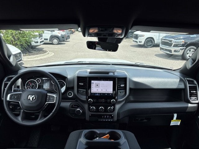 2026 RAM Ram 1500 RAM 1500 TRADESMAN CREW CAB 4X2 5'7' BOX