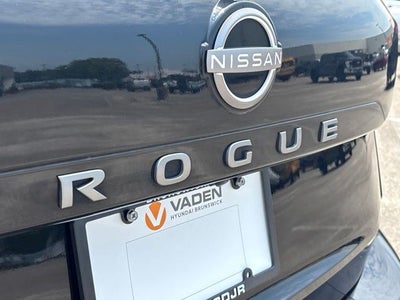 2025 Nissan Rogue SV FWD