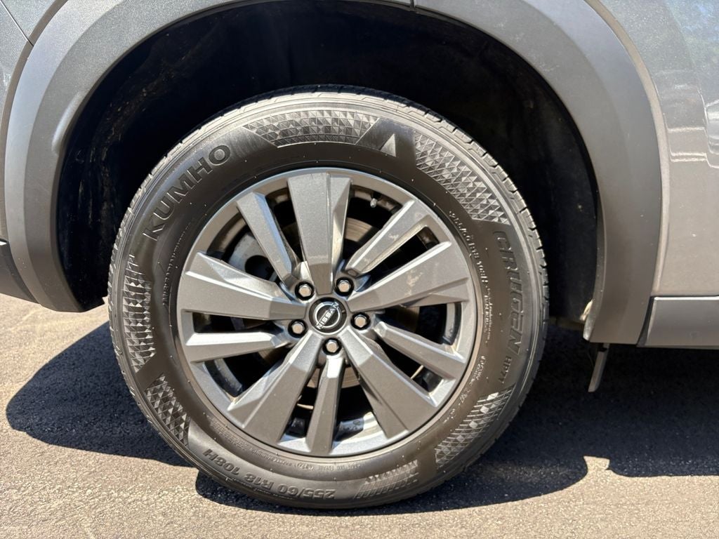 2025 Nissan Pathfinder SV FWD