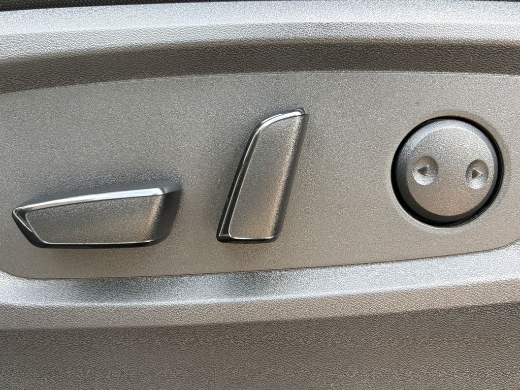 2022 Nissan Pathfinder SV 4WD