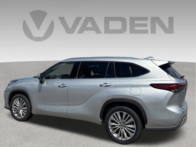 2023 Toyota Highlander Platinum