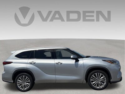 2023 Toyota Highlander Platinum