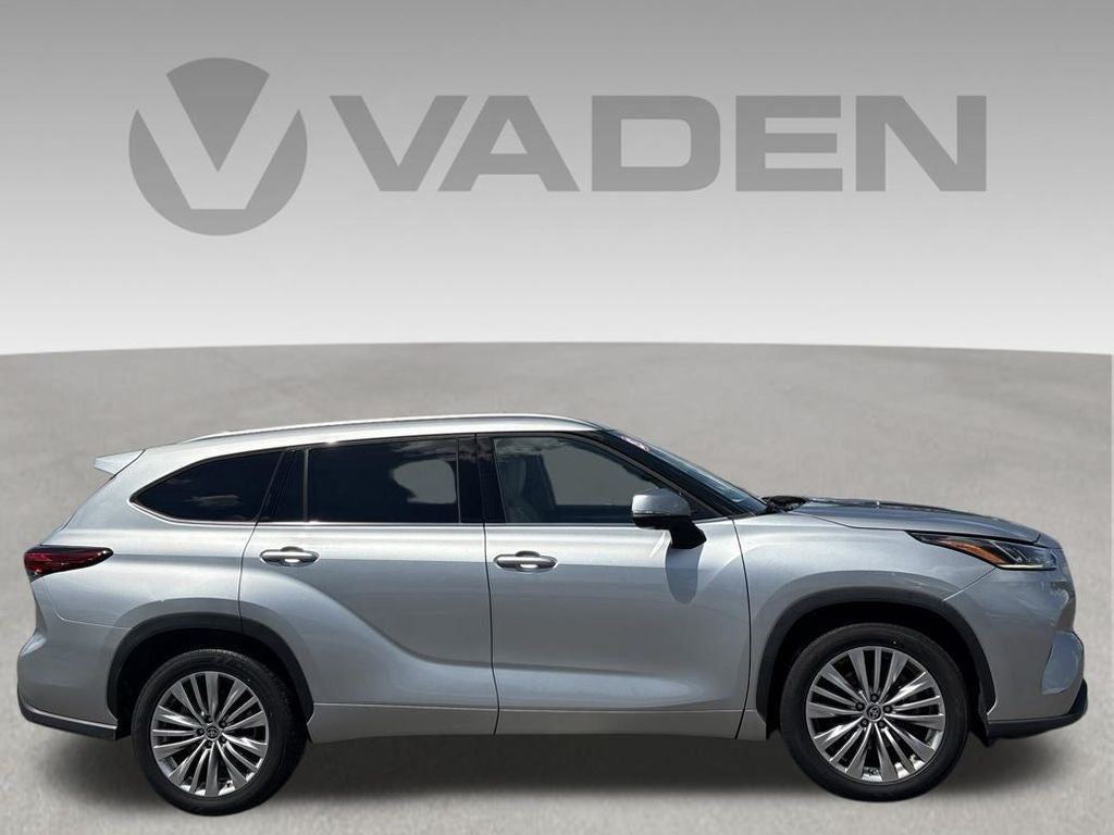 2023 Toyota Highlander Platinum