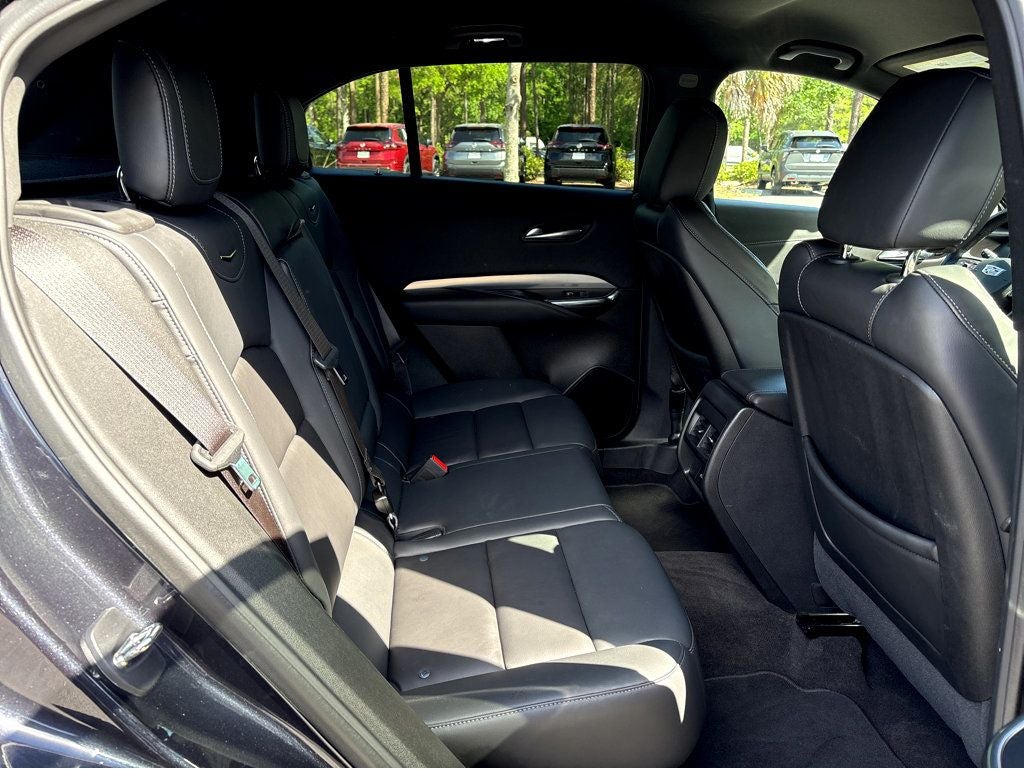 2023 Cadillac XT4 FWD Premium Luxury