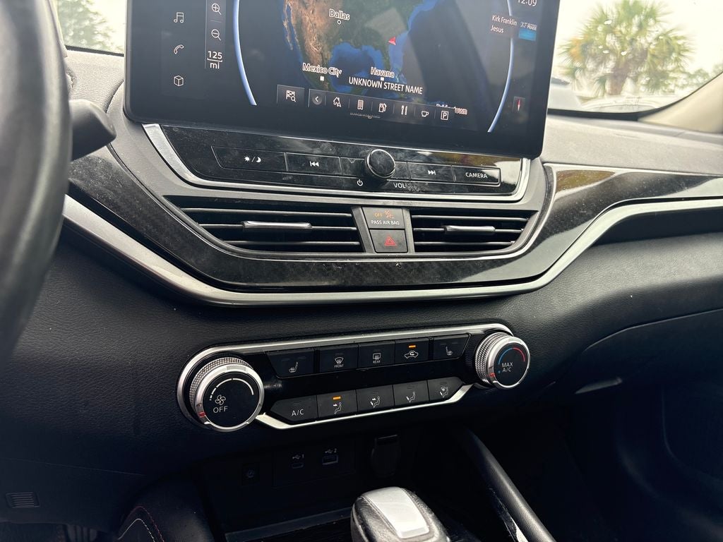 2023 Nissan Altima SR