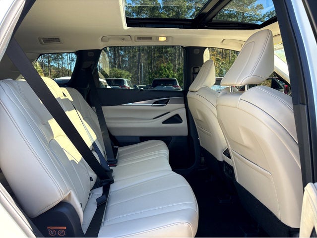 2024 INFINITI QX60 LUXE