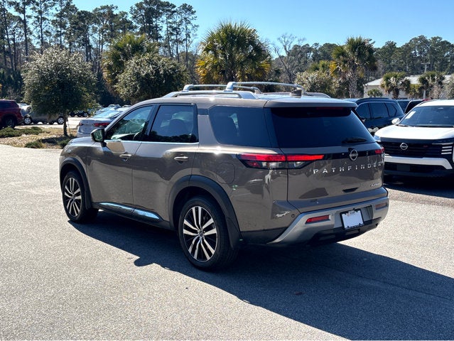 2023 Nissan Pathfinder Platinum