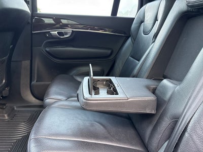 2018 Volvo XC90 T5 Momentum