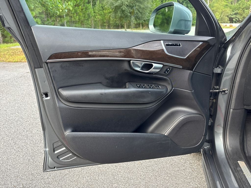 2018 Volvo XC90 T5 Momentum