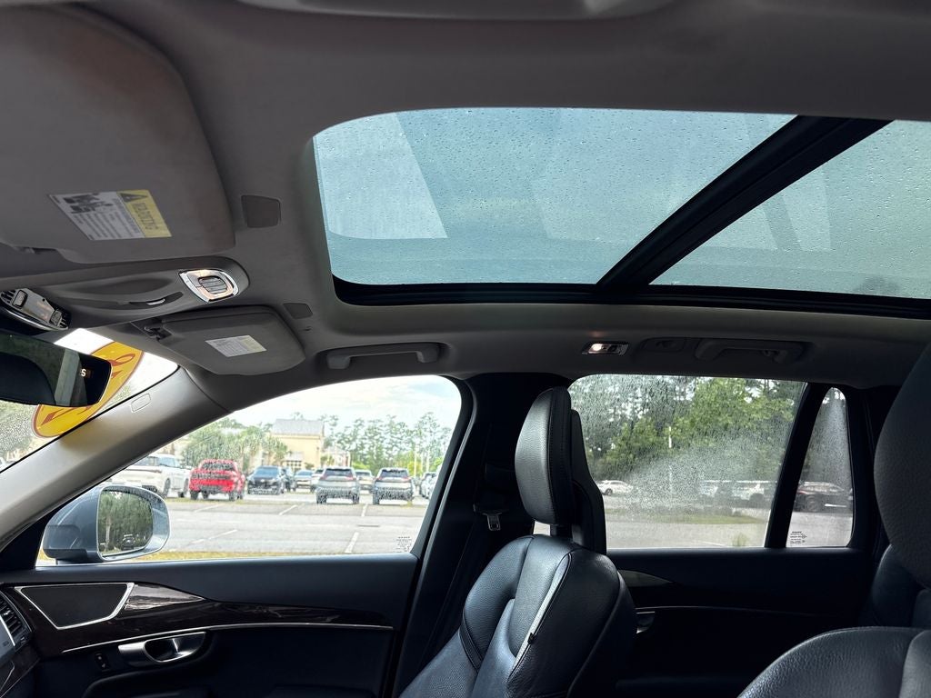 2018 Volvo XC90 T5 Momentum
