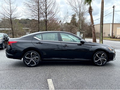 2025 Nissan Altima SR