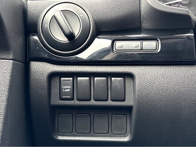 2023 Nissan Titan SV