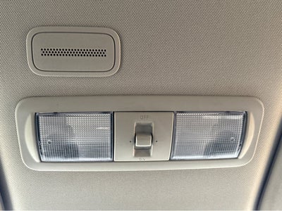 2023 Nissan Titan SV