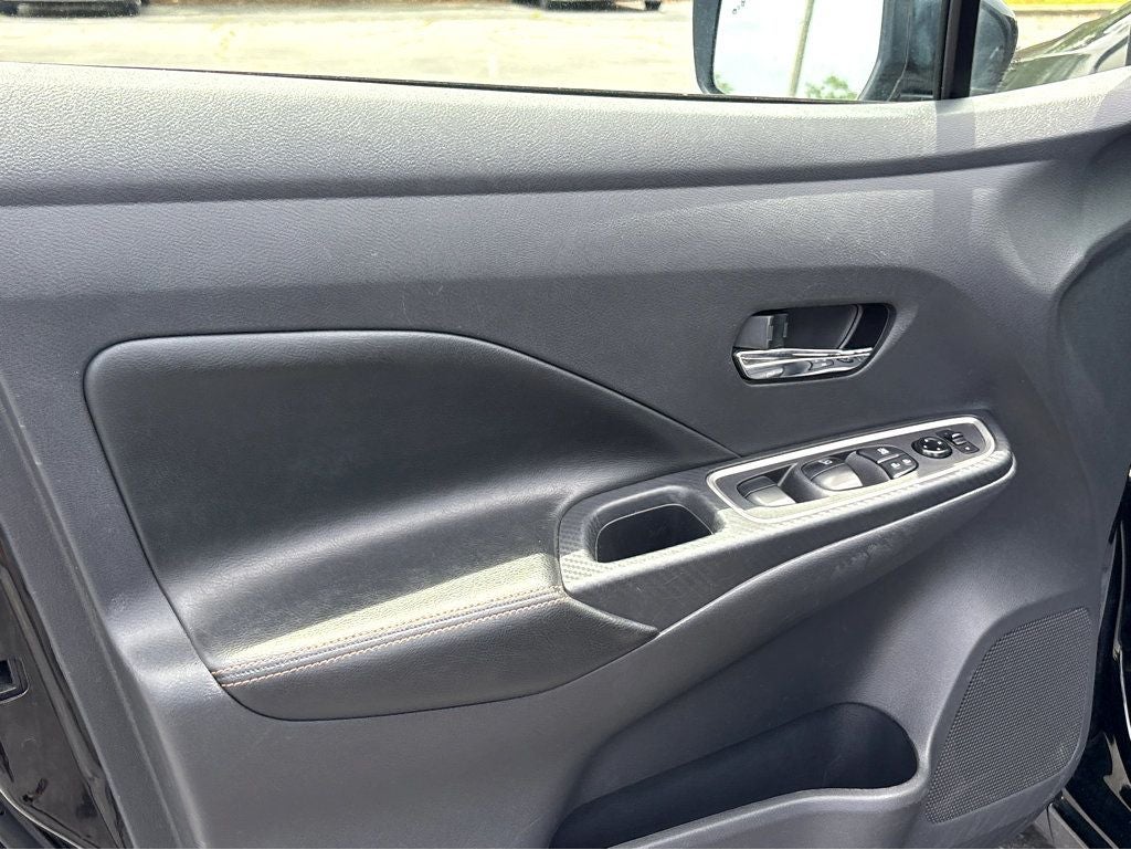 2022 Nissan Versa 1.6 SR