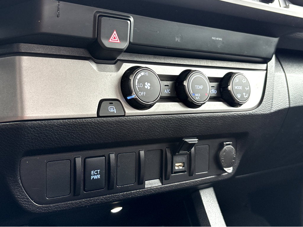 2022 Toyota Tacoma 2WD SR