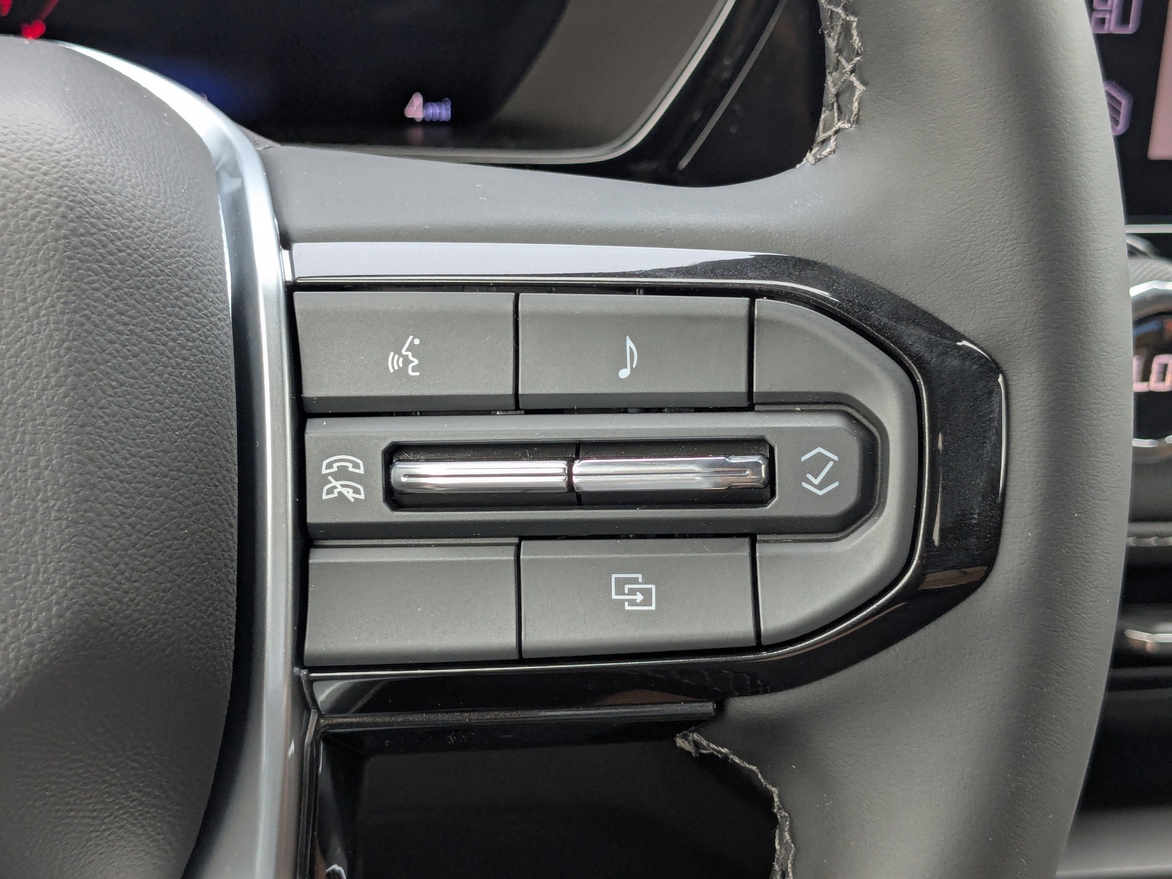 2024 Chevrolet Colorado 2WD LT