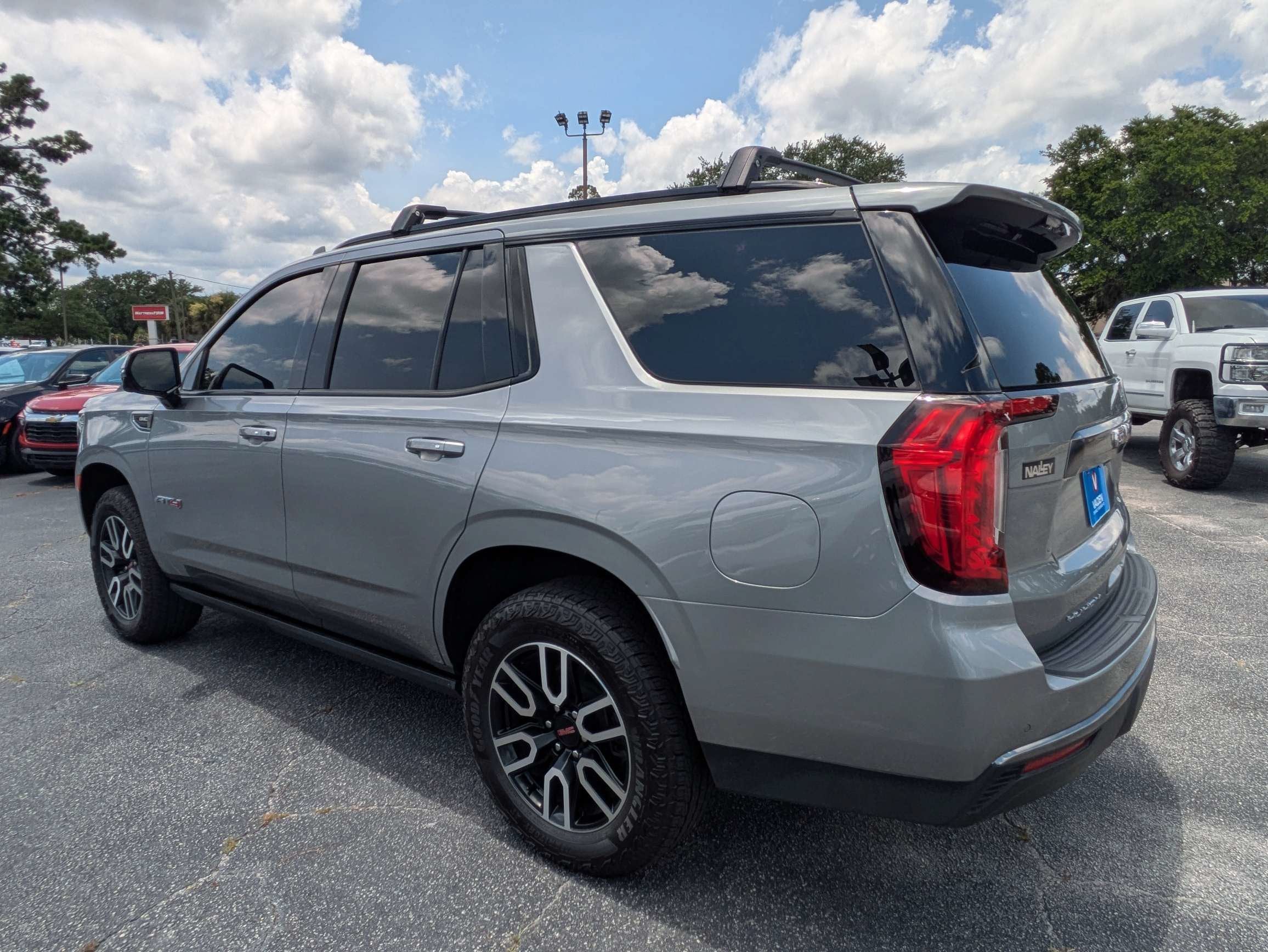 2023 GMC Yukon AT4