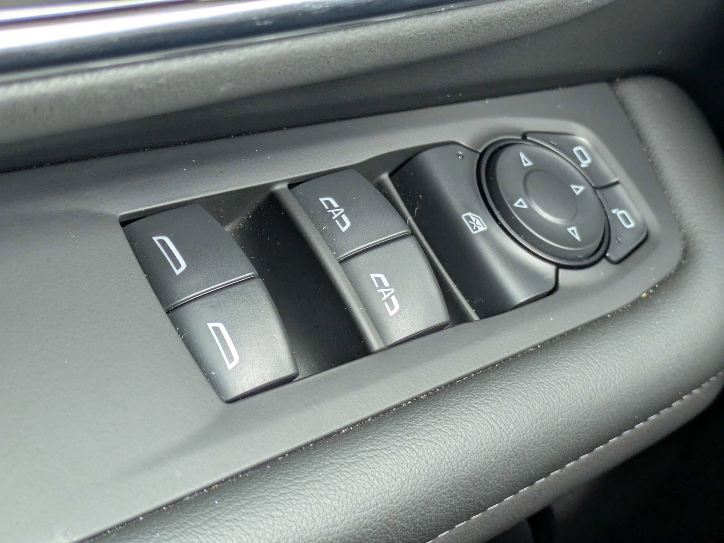 2024 Chevrolet Suburban LS