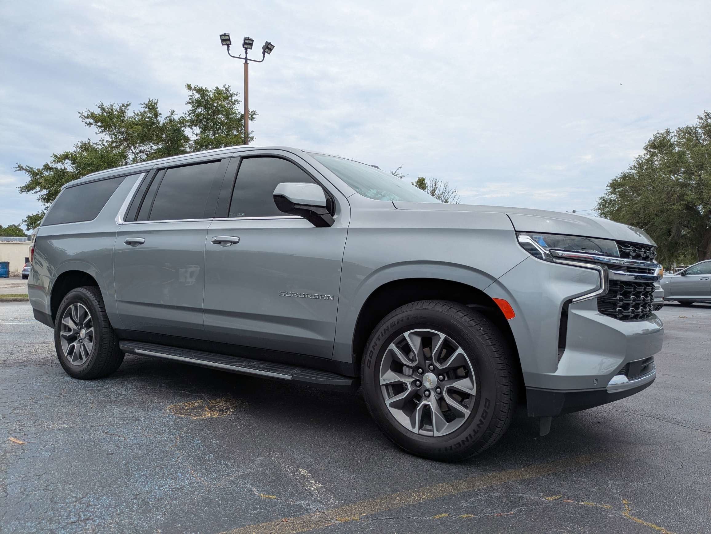 2024 Chevrolet Suburban LS