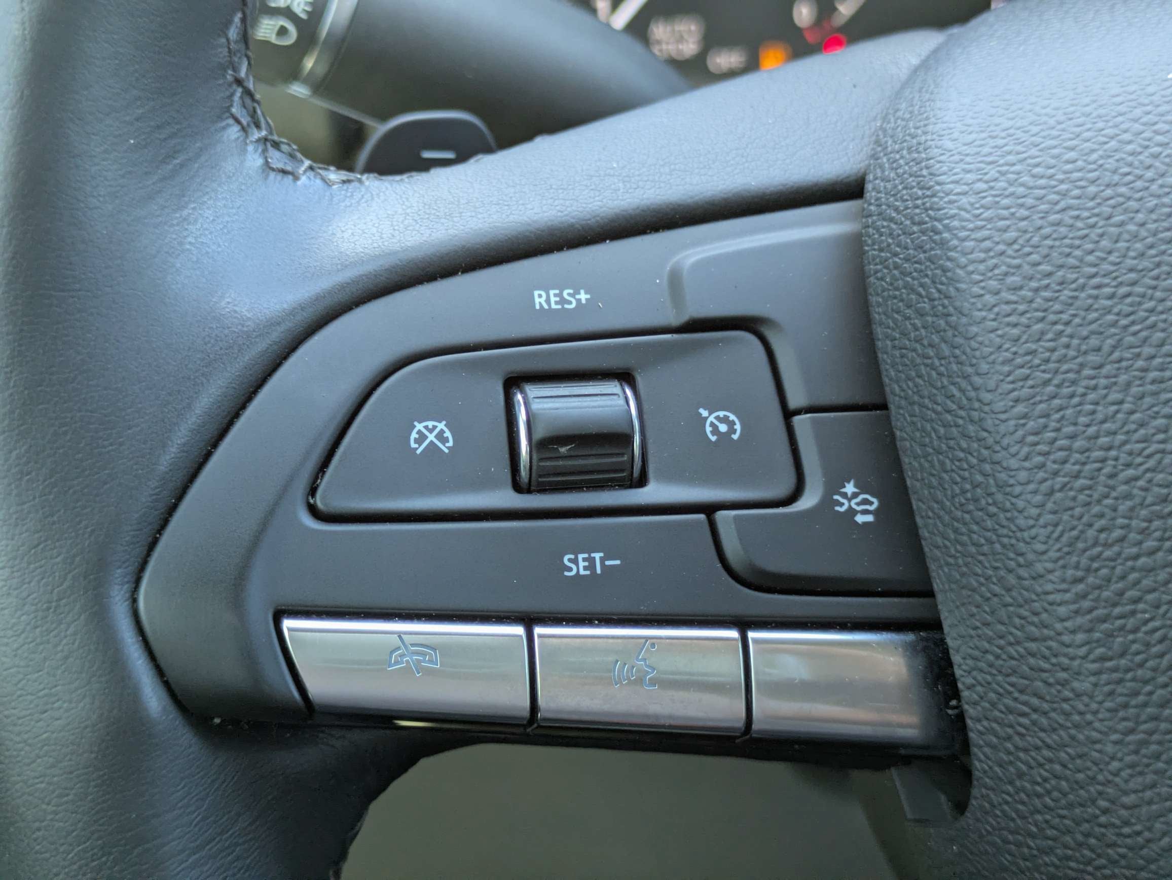 2023 Cadillac XT4 FWD Luxury