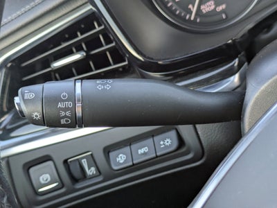 2022 Cadillac XT5 FWD Premium Luxury