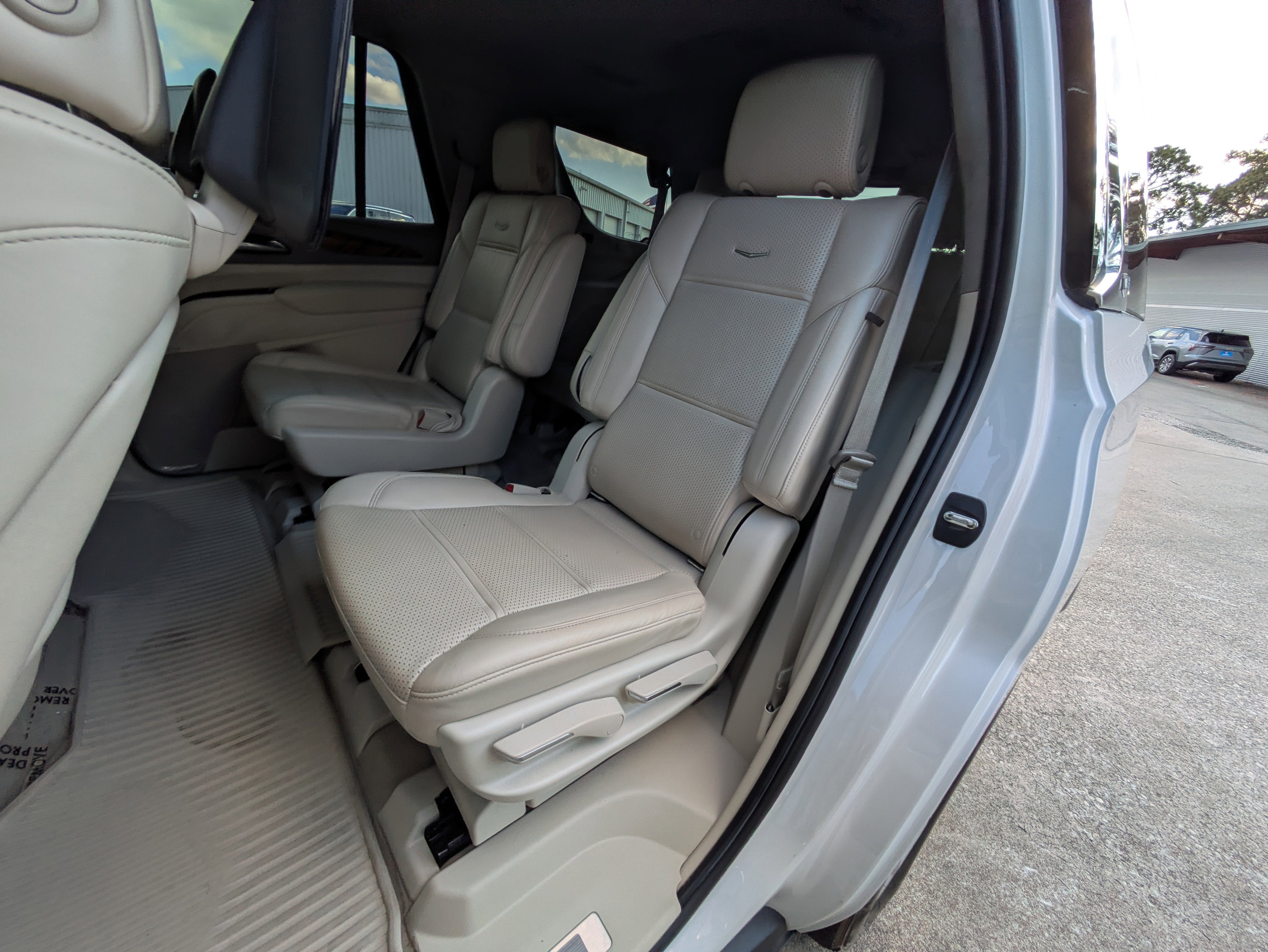 2022 Cadillac Escalade Premium Luxury Platinum