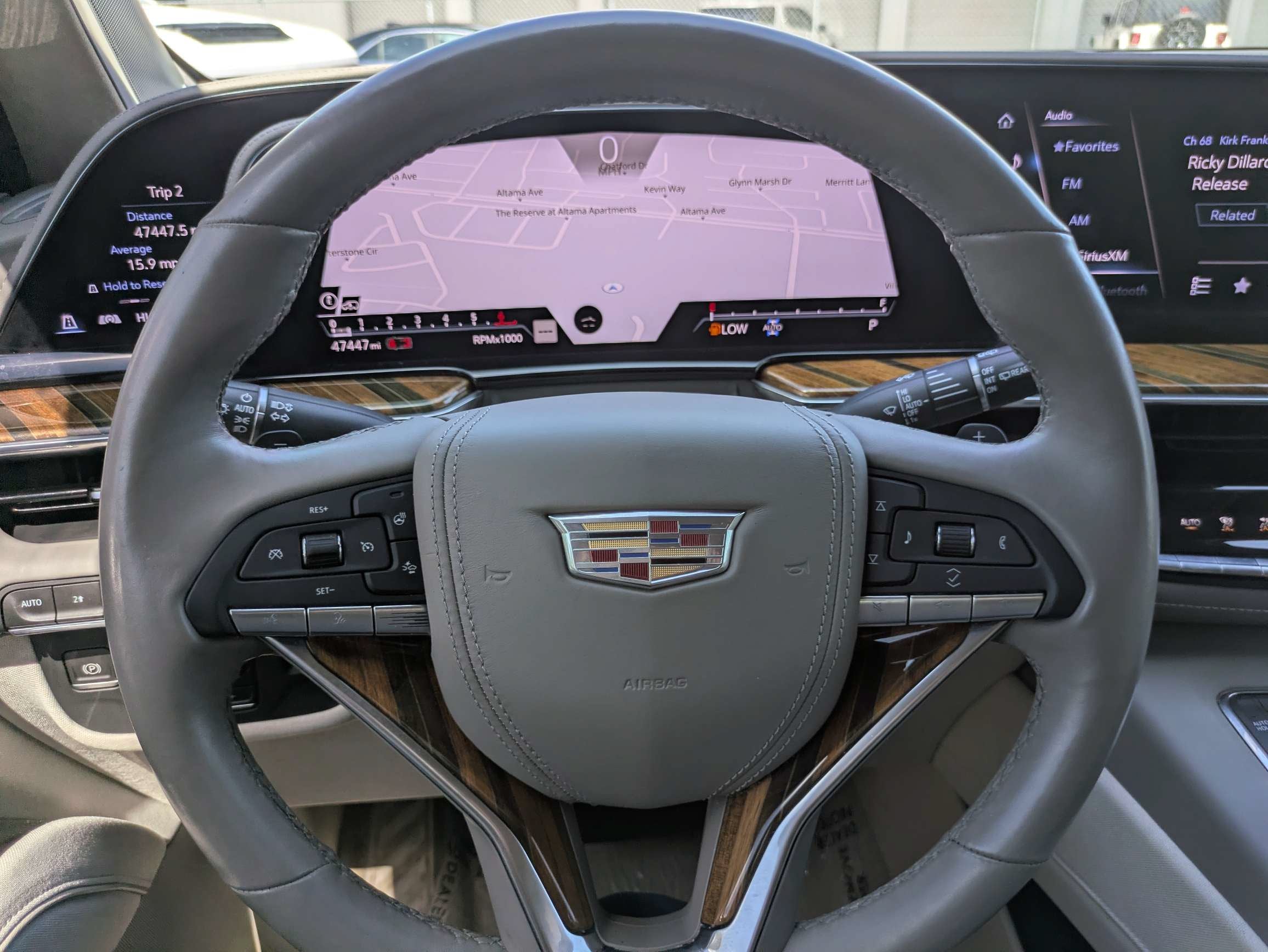 2023 Cadillac Escalade ESV 4WD Sport Platinum