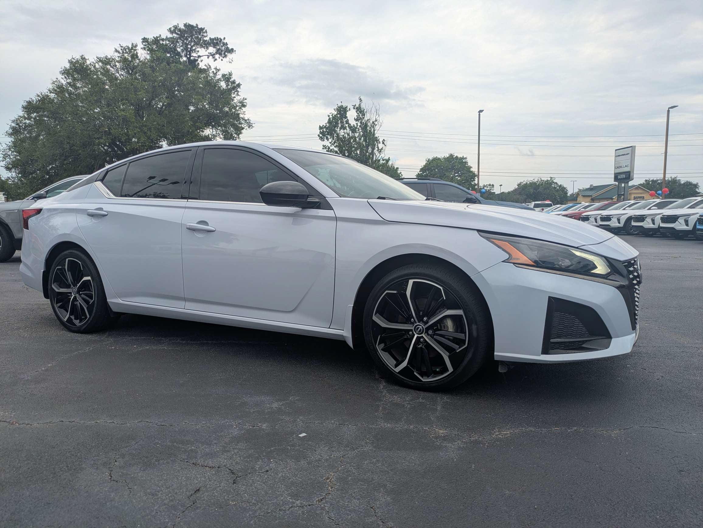 2023 Nissan Altima 2.5 SR
