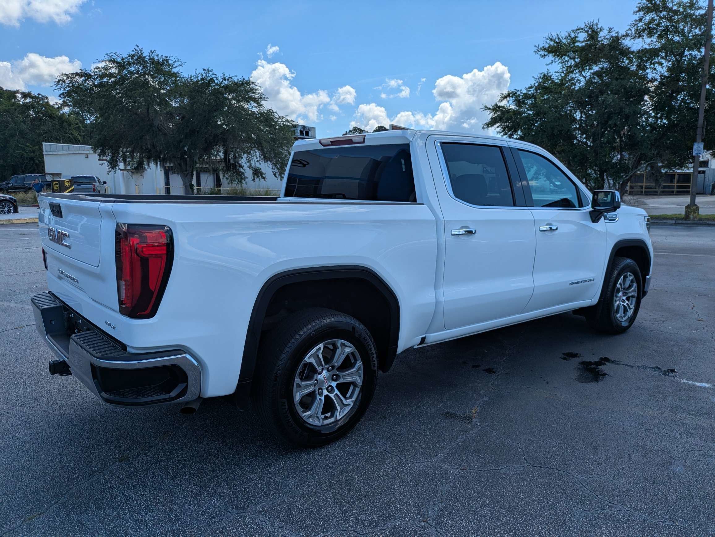 2025 GMC Sierra 1500 SLT