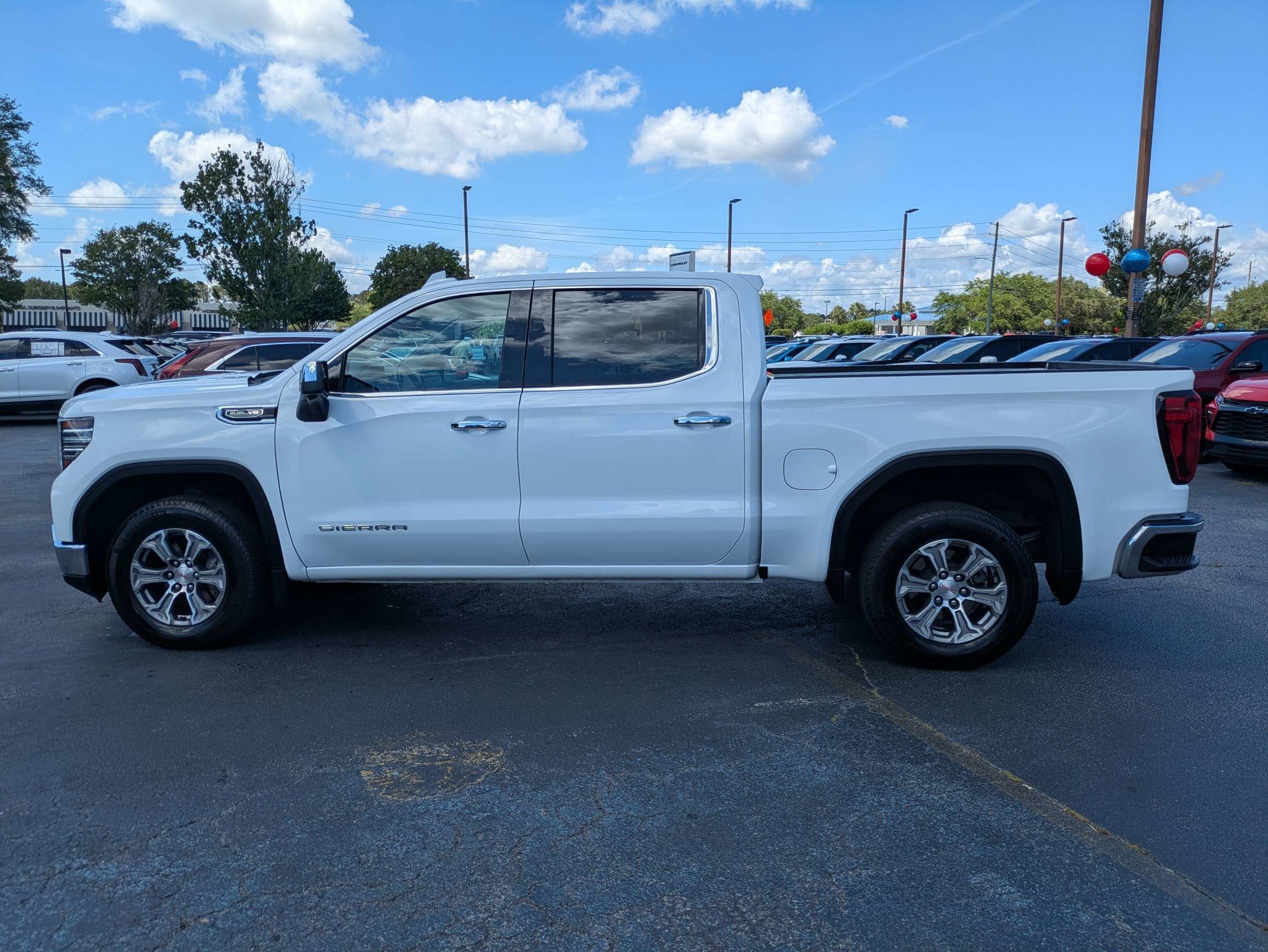 2025 GMC Sierra 1500 SLT