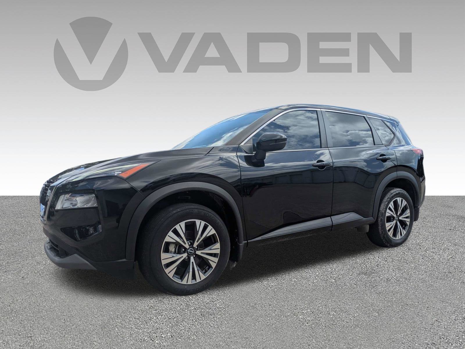 2023 Nissan Rogue SV FWD's photo