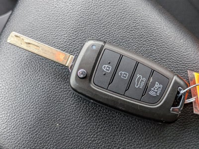 2023 Hyundai Elantra SE